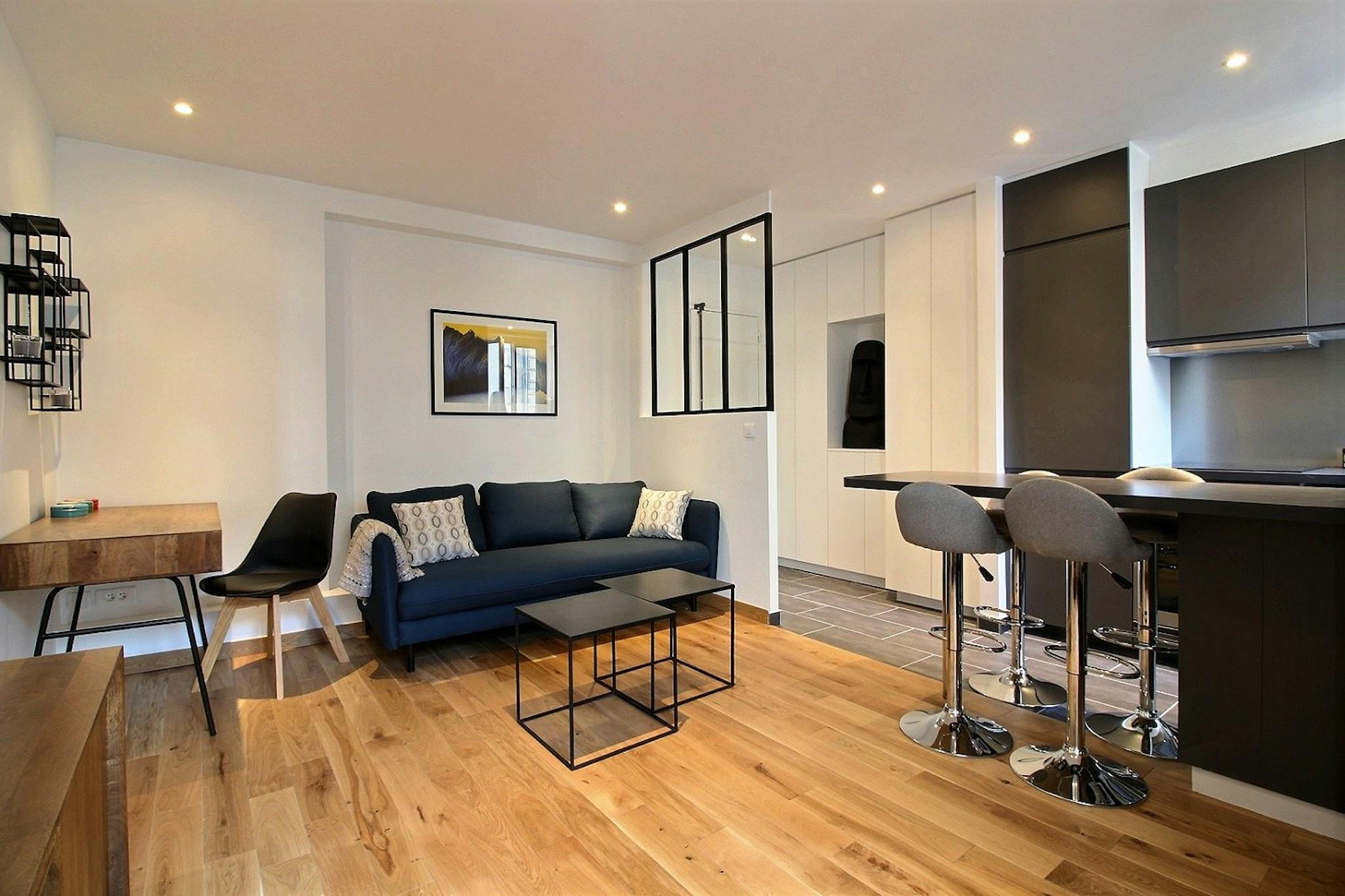 Rue des Moines, Paris preview