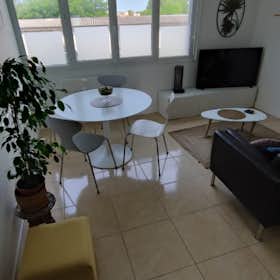 Private room for rent for €550 per month in Mérignac, Rue Beausite