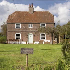 Dom do wynajęcia za 3004 GBP miesięcznie w mieście Canterbury, Padbrook Lane