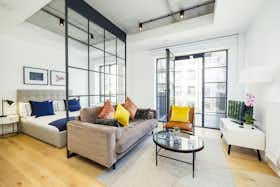Appartement te huur voor £ 3.300 per maand in London, Orchard Place
