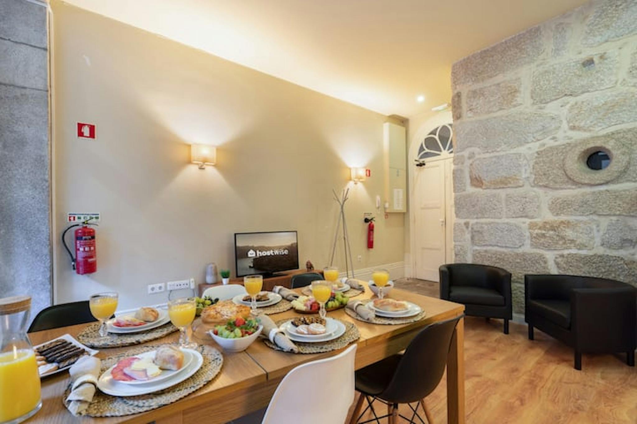 Rua do Bonfim, Porto preview