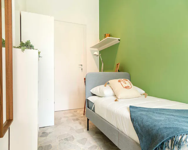 Private room in Via Lorenteggio, Milan (1445529) room image 2