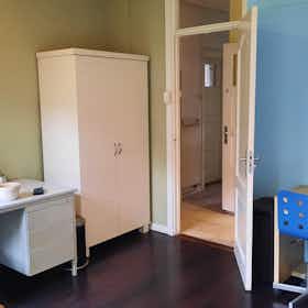 Private room for rent for €600 per month in Vlaardingen, Verheijstraat