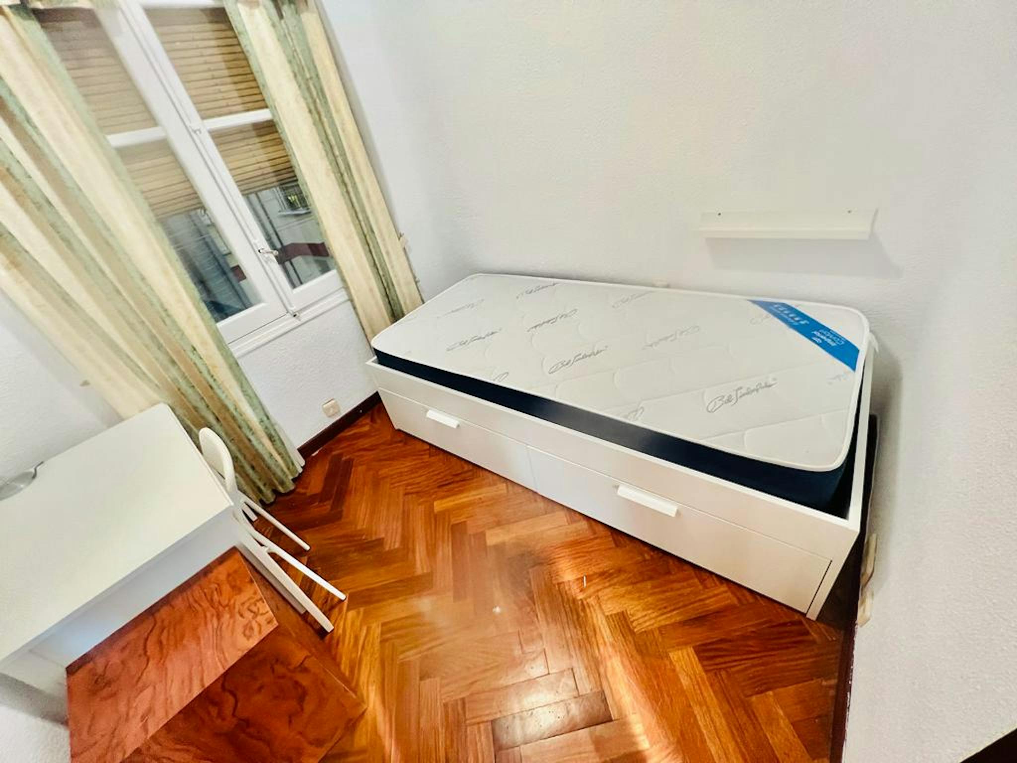 Plaza de Luca de Tena, Madrid preview