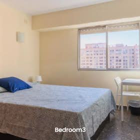 Private room for rent for €375 per month in Valencia, Carrer José María Haro Magistrat