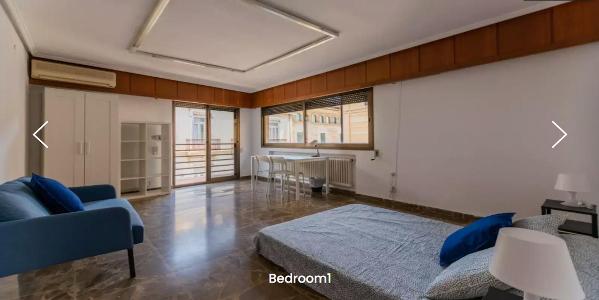 Carrer Mur de Santa Ana, Valencia preview