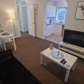 Apartment for rent for £1,800 per month in Witham, Wickham Road