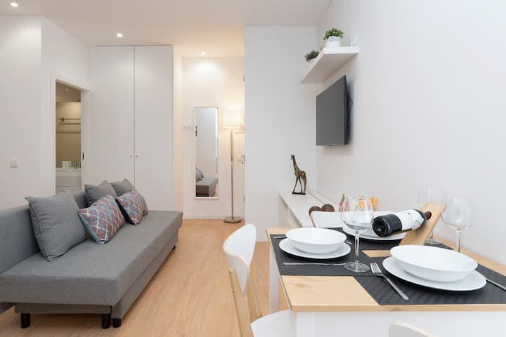 Studio for rent for €999 per month in Vila Nova de Gaia, Rua Fialho Almeida