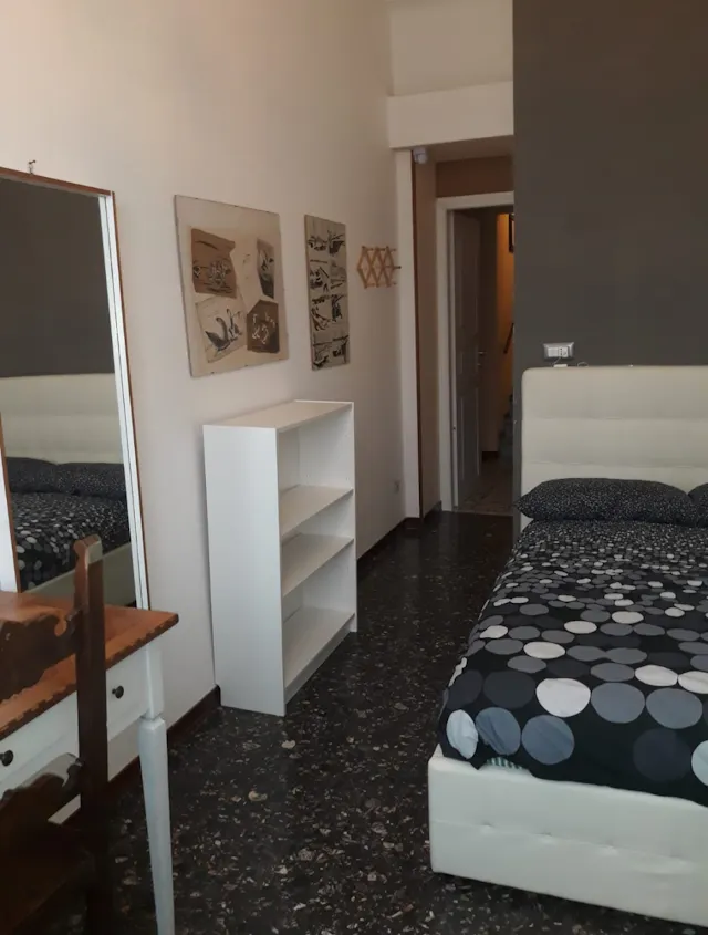 Private room in Via di Santa Lucia, Florence (1446239) room image 1