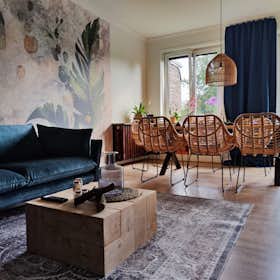 Appartement te huur voor € 1.999 per maand in Essen, Ruhrallee