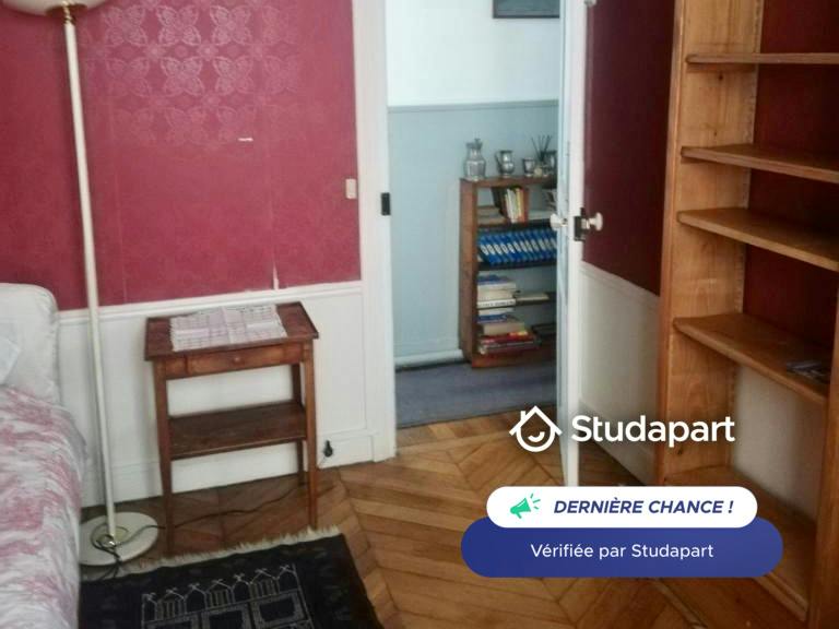 Private room for rent on Rue Andrieux, Paris - Vue 5