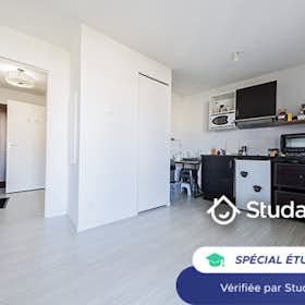 Отдельная комната сдается в аренду за 440 € в месяц в Blois, Boulevard Vauban