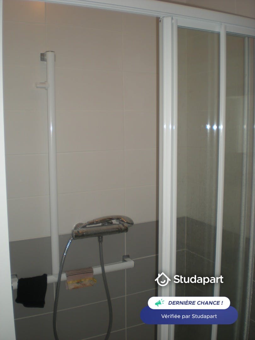 Private room for rent on Place des Jacobins, Lyon – pohled 5