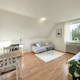 Apartment for rent for €1,790 per month in Hamburg, Schellingstraße