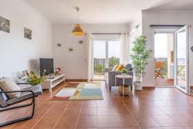 Дом сдается в аренду за 1 500 € в месяц в Aljezur, Urbanização Vale da Telha