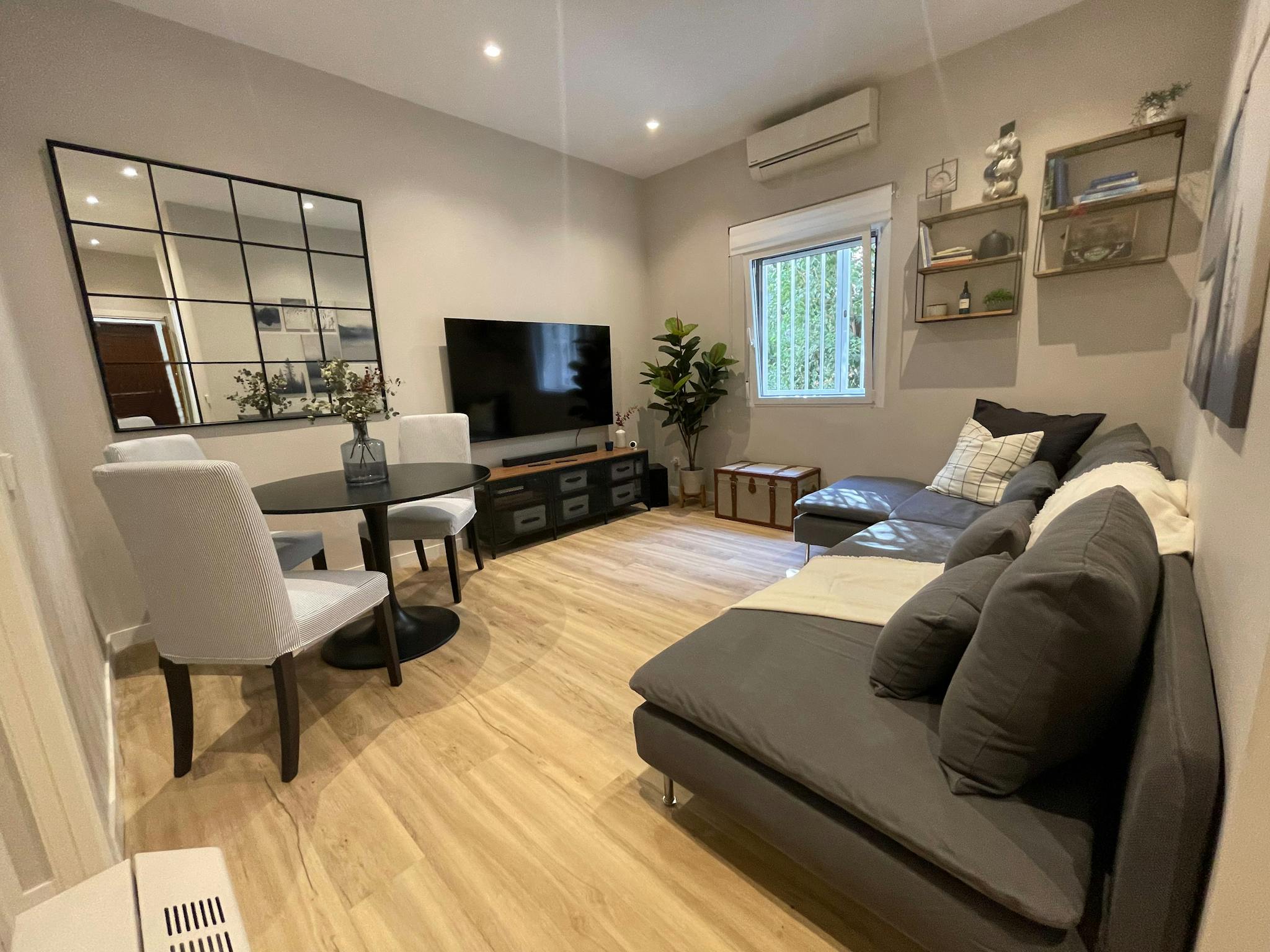 Calle de Fortunata y Jacinta, Madrid preview