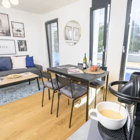 Apartment for rent for €1,602 per month in Vienna, Arnethgasse