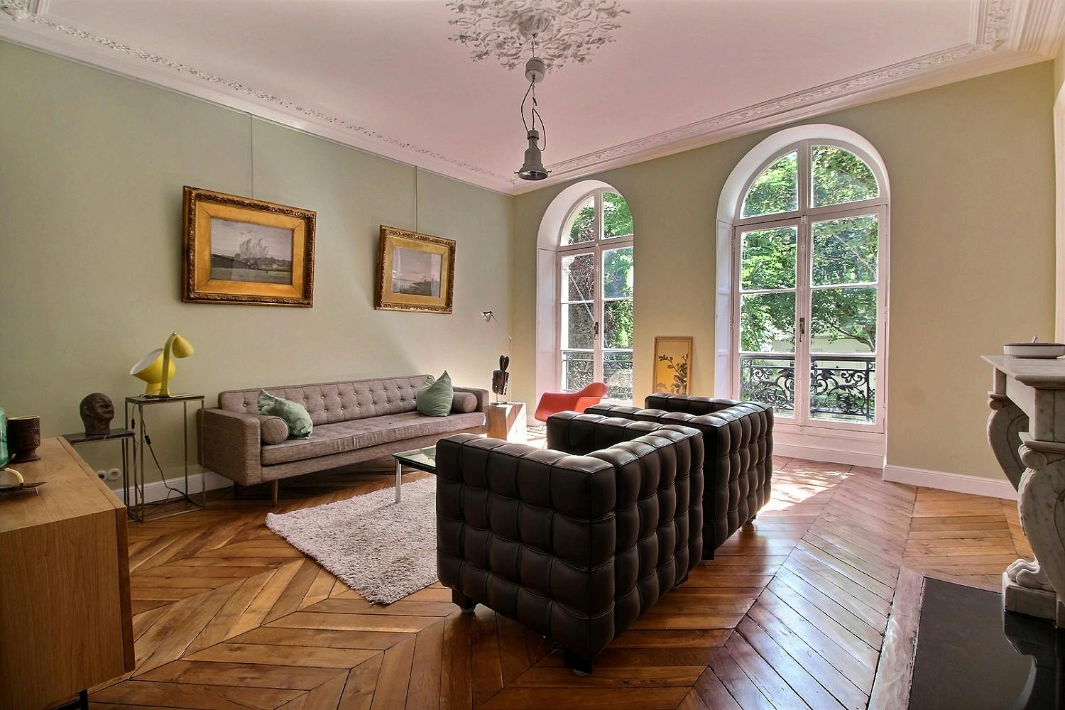 Appartement – Paris, 9th Arrondissement - Plus