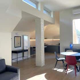 Appartamento in affitto a 1.500 € al mese a Binasco, Via Nino Bixio
