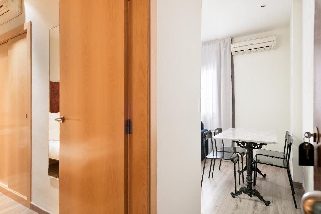 Apartment Barcelona, 1 bed — photo 8