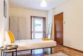 Wohnung zu mieten für 710 € pro Monat in Porto, Rua de Augusto Lessa