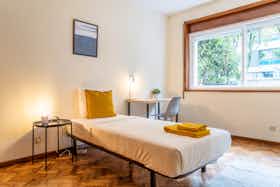 Apartamento para alugar por € 710 por mês em Porto, Rua de Augusto Lessa