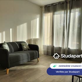 Apartamento para alugar por € 590 por mês em Évreux, Rue du Parc