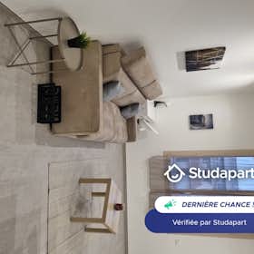 Apartment for rent for €730 per month in Nice, Avenue Saint-Lambert