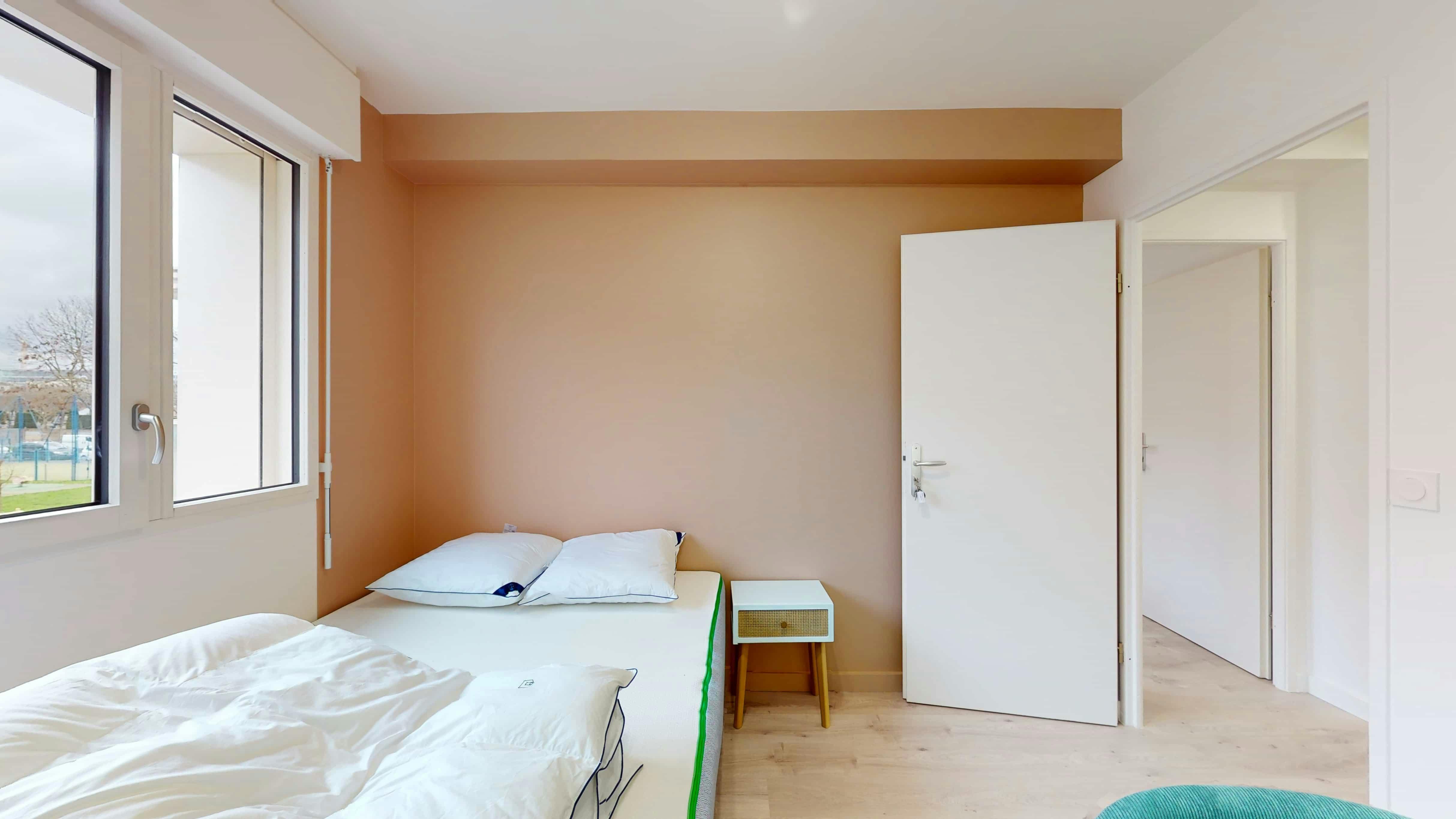Single room Nanterre, 10m² — photo 121