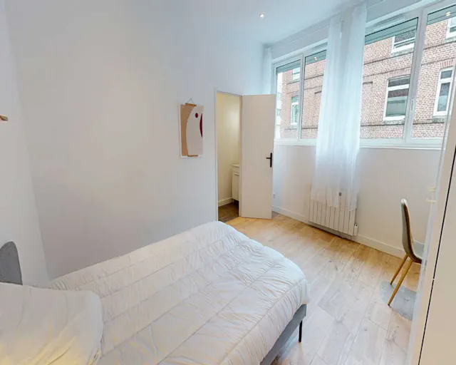 Private room in Rue de Brigode, Lille (1447868) room image 2