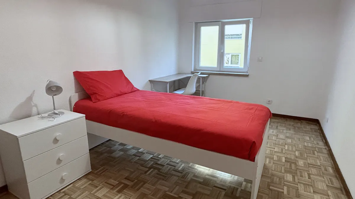 Private room in Rua Prof. Prado Coelho, Lisbon (1447955) ROOM