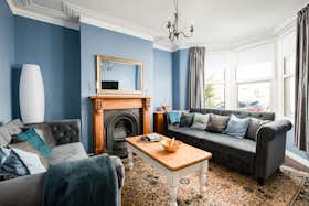 Casa in affitto a 3.743 £ al mese a Bristol, Harrowdene Road
