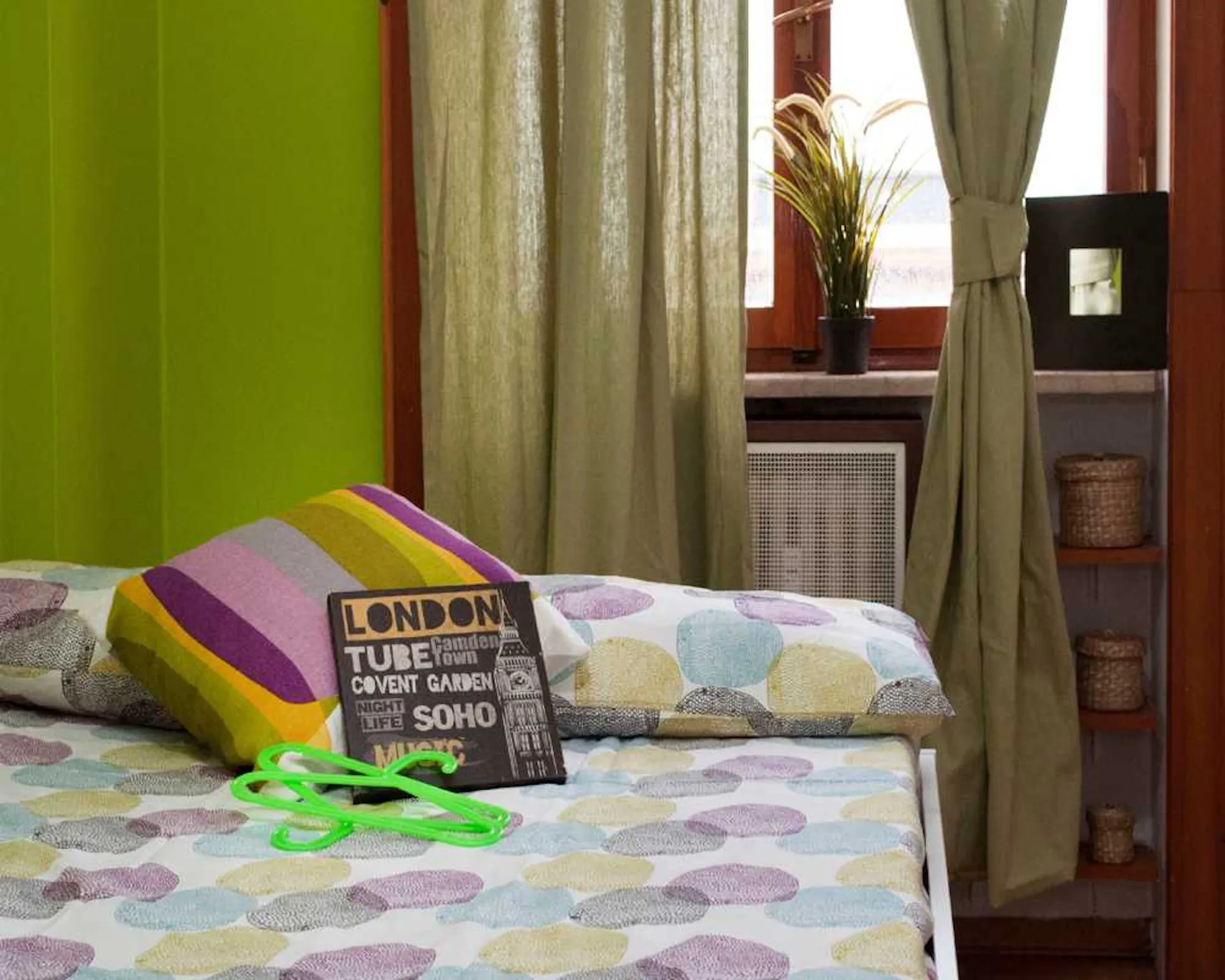 Via Andrea Costa, Milan preview