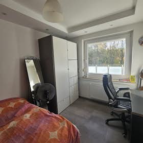 Privé kamer te huur voor € 550 per maand in Wuppertal, Mastweg