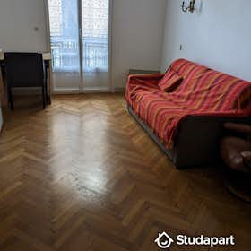 Private room for rent for €660 per month in Nice, Rue Théodore de Banville