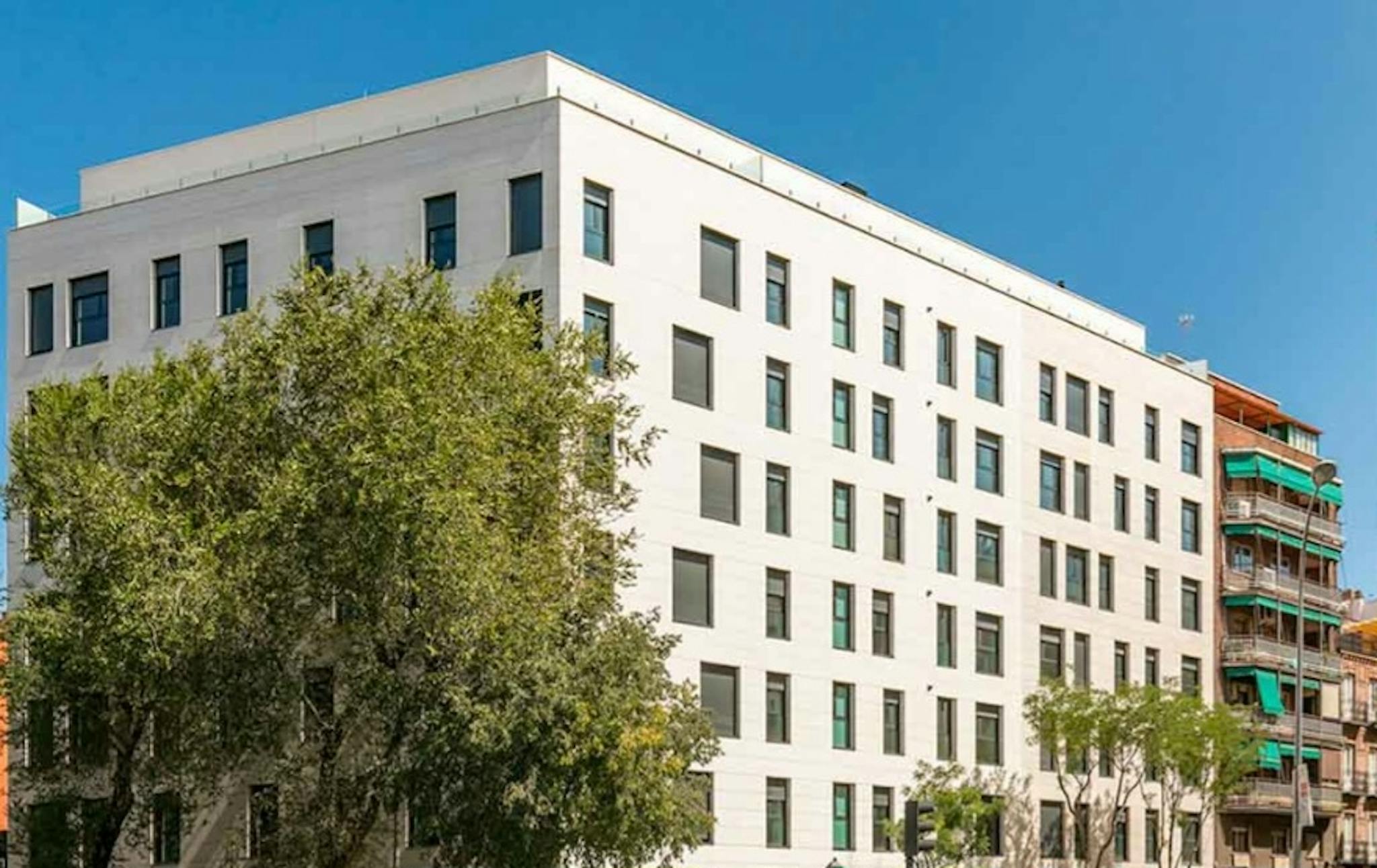 Calle de Cáceres, Madrid preview