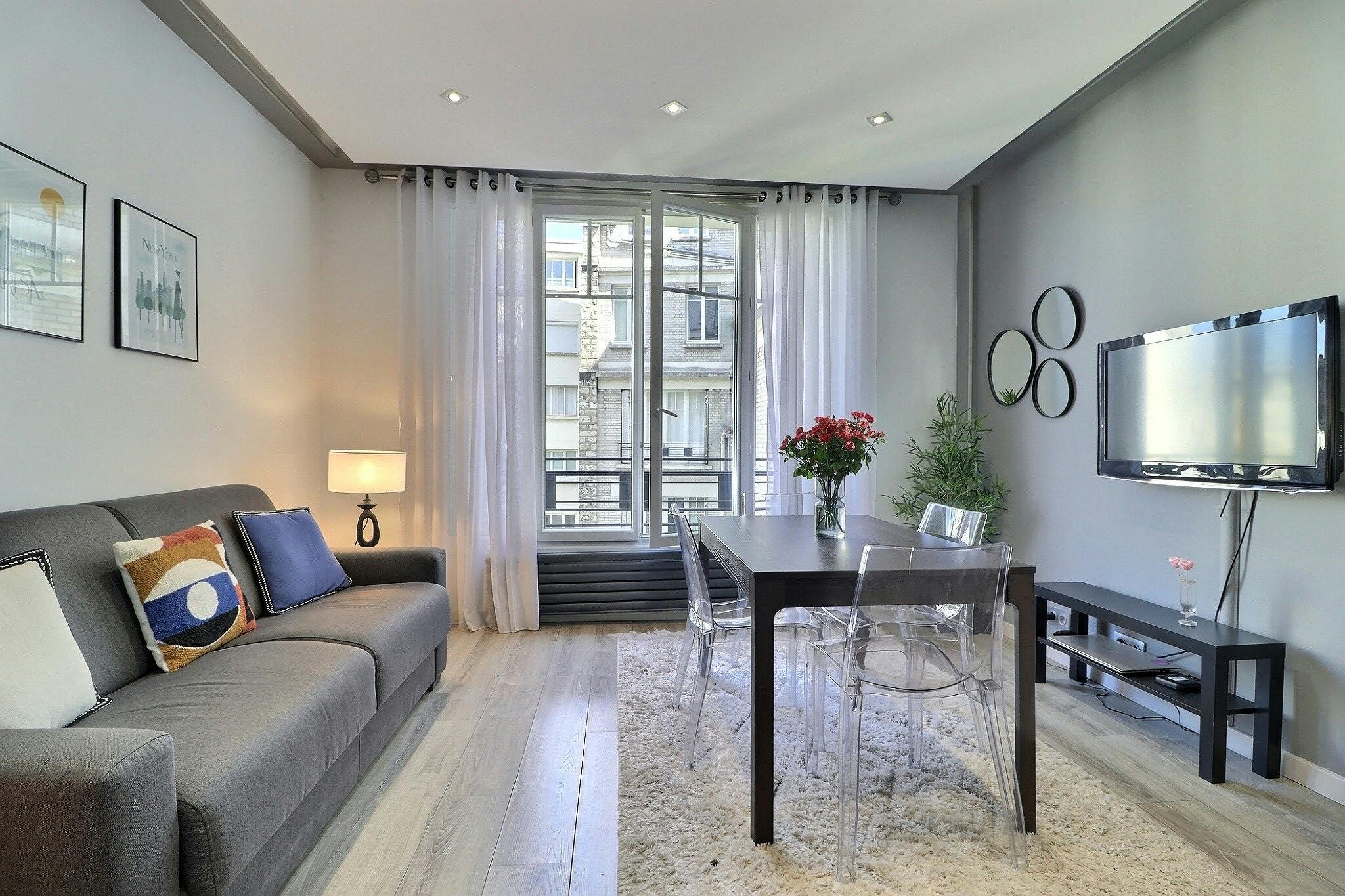 Rue Raffet, Paris preview