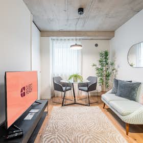 Studio for rent for €1,000 per month in Matosinhos, Avenida Doutor António Macedo