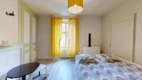 Cameră privată de închiriat pentru 370 EUR pe lună în Limoges, Rue Charles Baudelaire