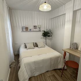 WG-Zimmer for rent for 349 € per month in Córdoba, Calle Conquistador Benito de Baños