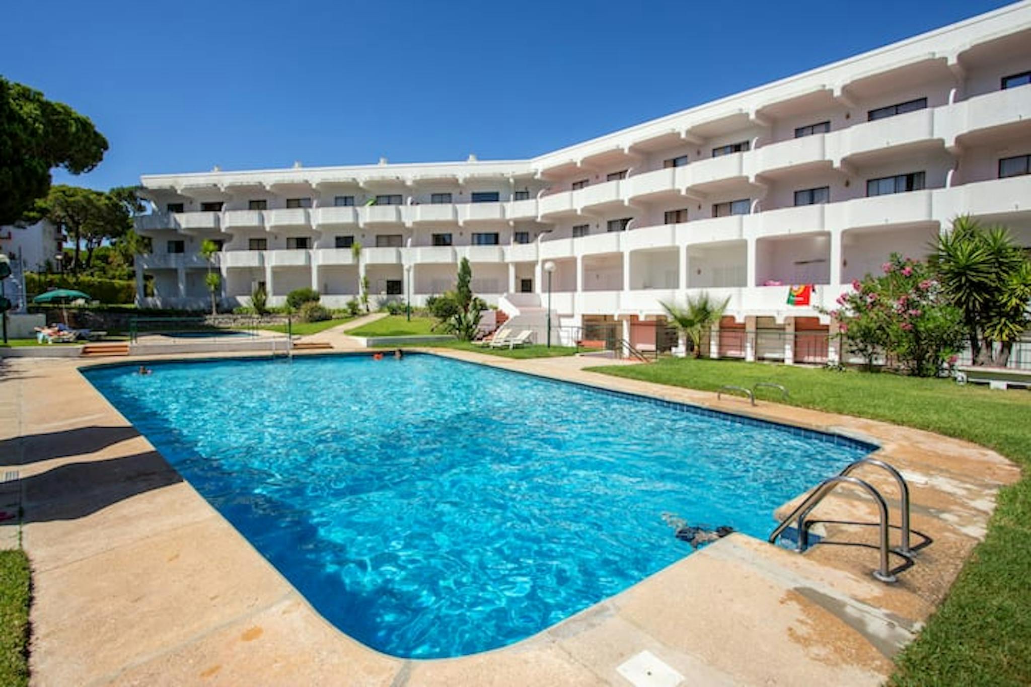 Rua Melvin Jones, Loulé preview