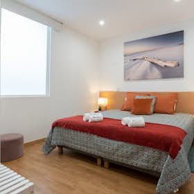 Apartment for rent for €782 per month in Porto, Rua de Santo Ildefonso