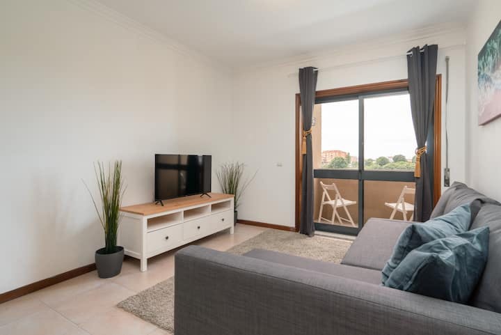 Квартира за оренду для 1 000 EUR на місяць у Matosinhos, Rua Maria Feliciana