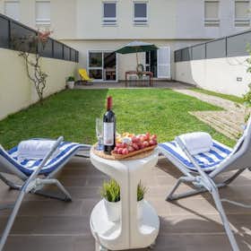 Apartament de închiriat pentru 1.293 EUR pe lună în Marinha Grande, Rua Quinta d'Areia