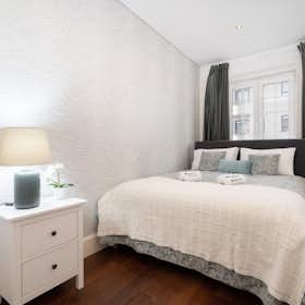 Apartment for rent for €1,293 per month in Vila Nova de Gaia, Rua da Olivença