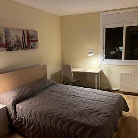 Private room for rent for €650 per month in Barcelona, Carrer de Bilbao