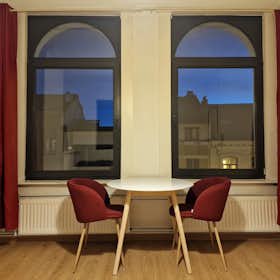 Studio for rent for €1,250 per month in Antwerpen, Schildersstraat
