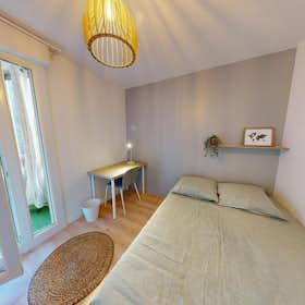 Private room for rent for €545 per month in Cenon, Rue du 8 Mai 1945