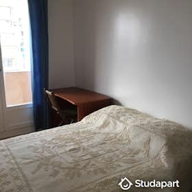 Private room for rent for €890 per month in Paris, Rue de la Chapelle