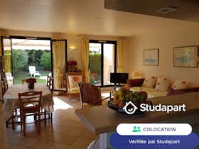 Habitación privada en alquiler por 525 € al mes en Mougins, Les Hauts du Golf